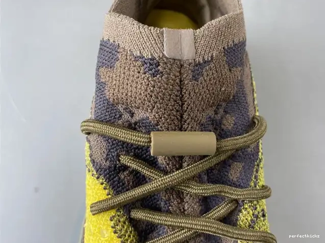 380 YEEZY GOLD 'COFFEE BOOST ADIDAS FZ4982 NON-REFLECTIVE 0509
